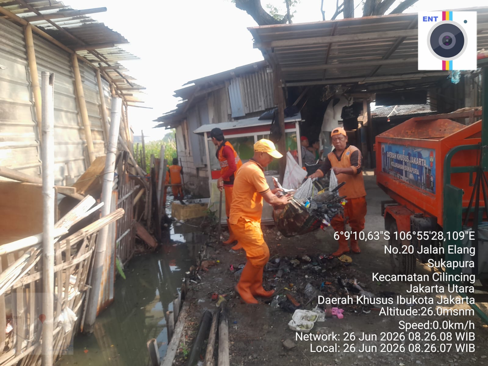 PPSU Kelurahan Sukapura Bersihkan Saluran Air di RT 014 RW 06 2