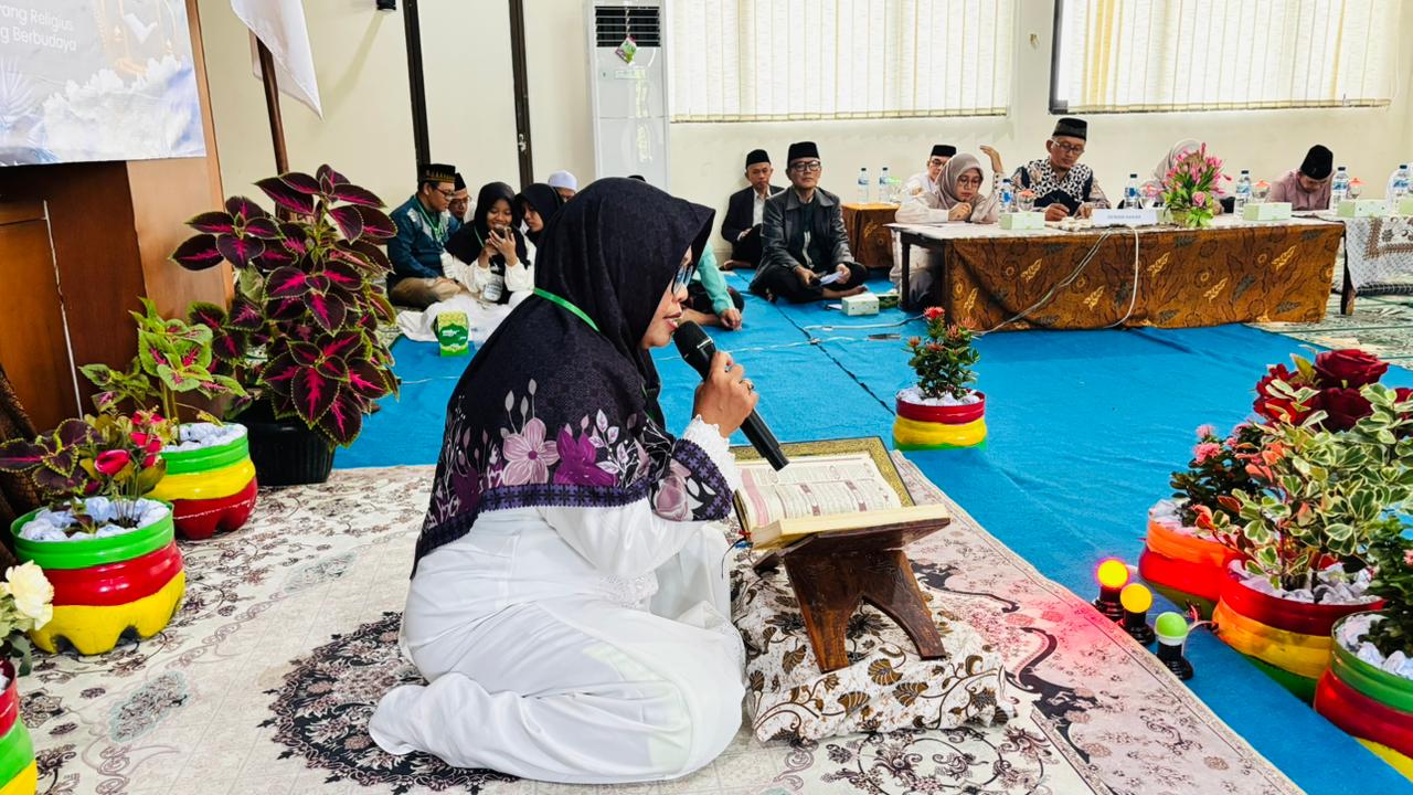 Musabaqoh Tilawatil Qur'an (MTQ) Piala Gubernur DKI Jakarta Tahun 2026 (Juara 1 s/d Juara 3 Anak-Anak dan Dewasa) Tingkat Kelurahan Pademangan Barat. 4