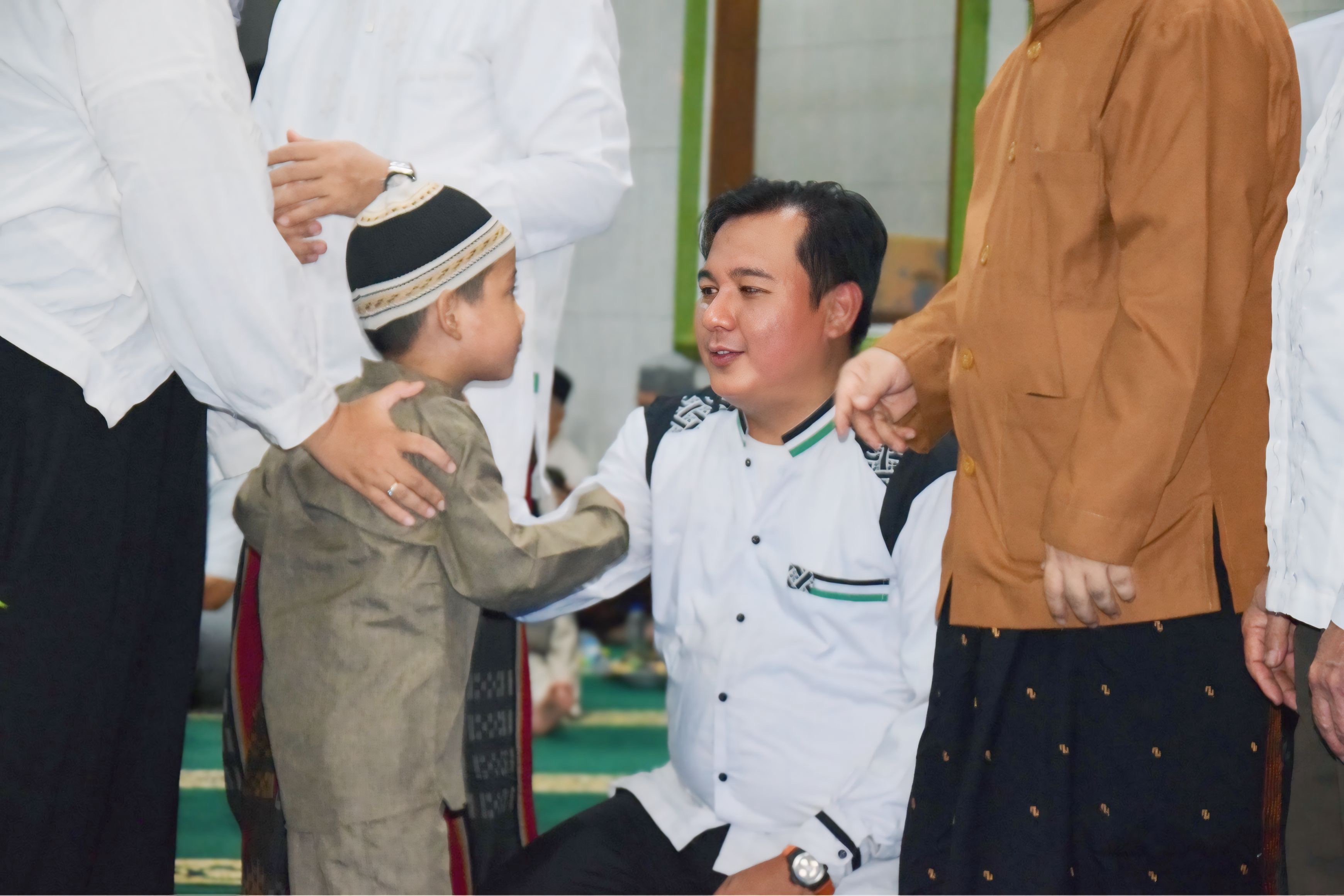 Lurah Pejagalan Hadiri Kegiatan Santunan Anak Yatim dan Kaum Duafa di Masjid Baitul Muttaqien RW 015 2