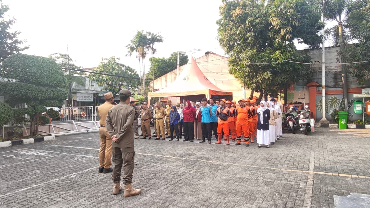 Apel Pagi Perkuat Sinergi dan Disiplin Aparatur Kelurahan Rawa Badak Selatan 2
