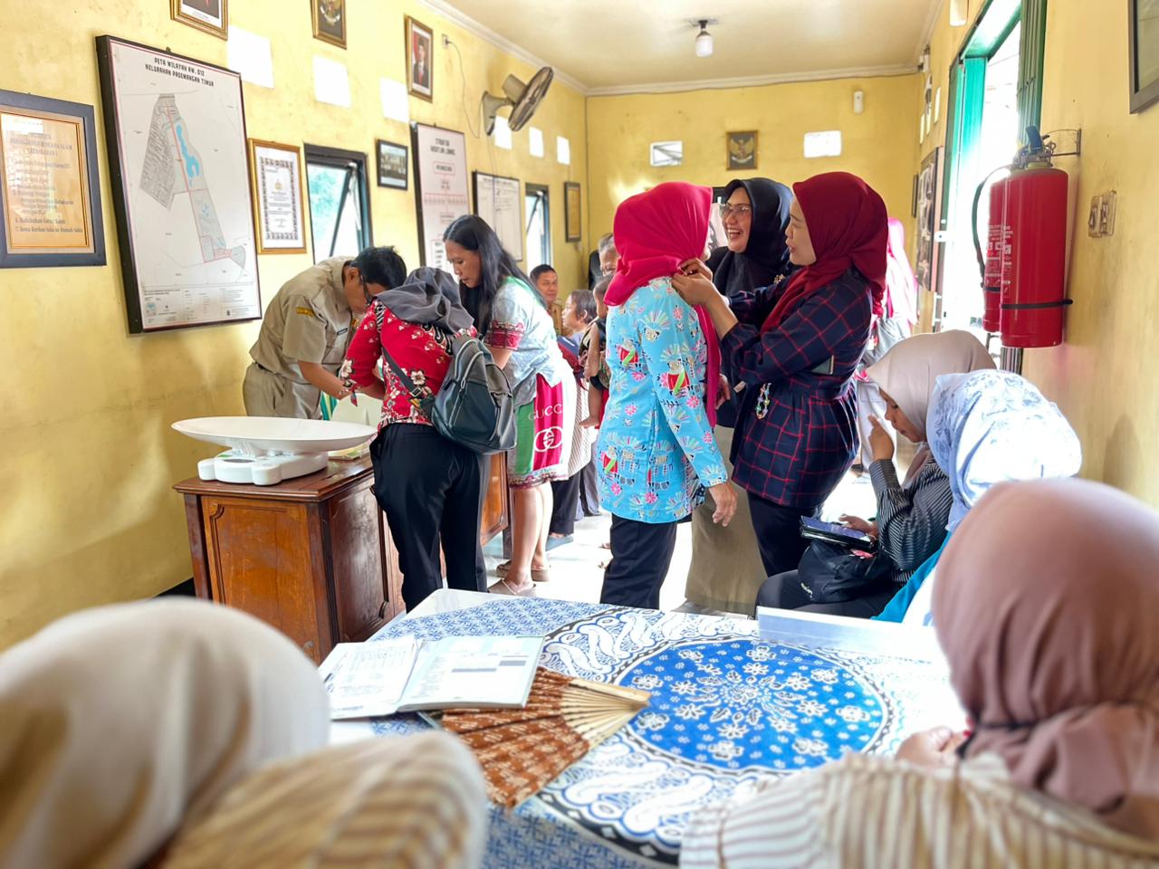 Kegiatan Posyandu Balita dan Lansia RW 012 Pos 002 Kelurahan Pademangan Timur 4
