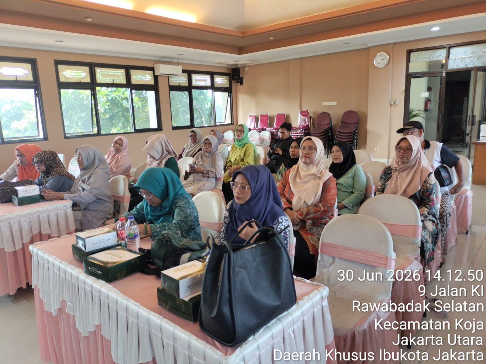Rembug Stunting Tingkat Kelurahan Rawa Badak Selatan Perkuat Sinergi Menuju Generasi Sehat Bebas Stunting 3