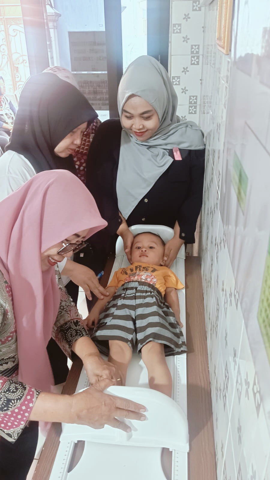 Pelaksanaan Posyandu Balita dan Lansia RW 009 Kelurahan Pademangan Timur 2