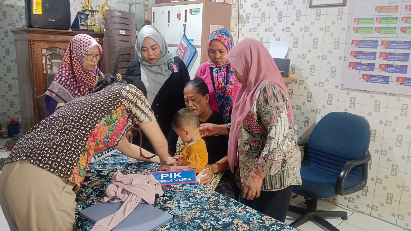 Pelaksanaan Posyandu Balita dan Lansia RW 009 Kelurahan Pademangan Timur 6