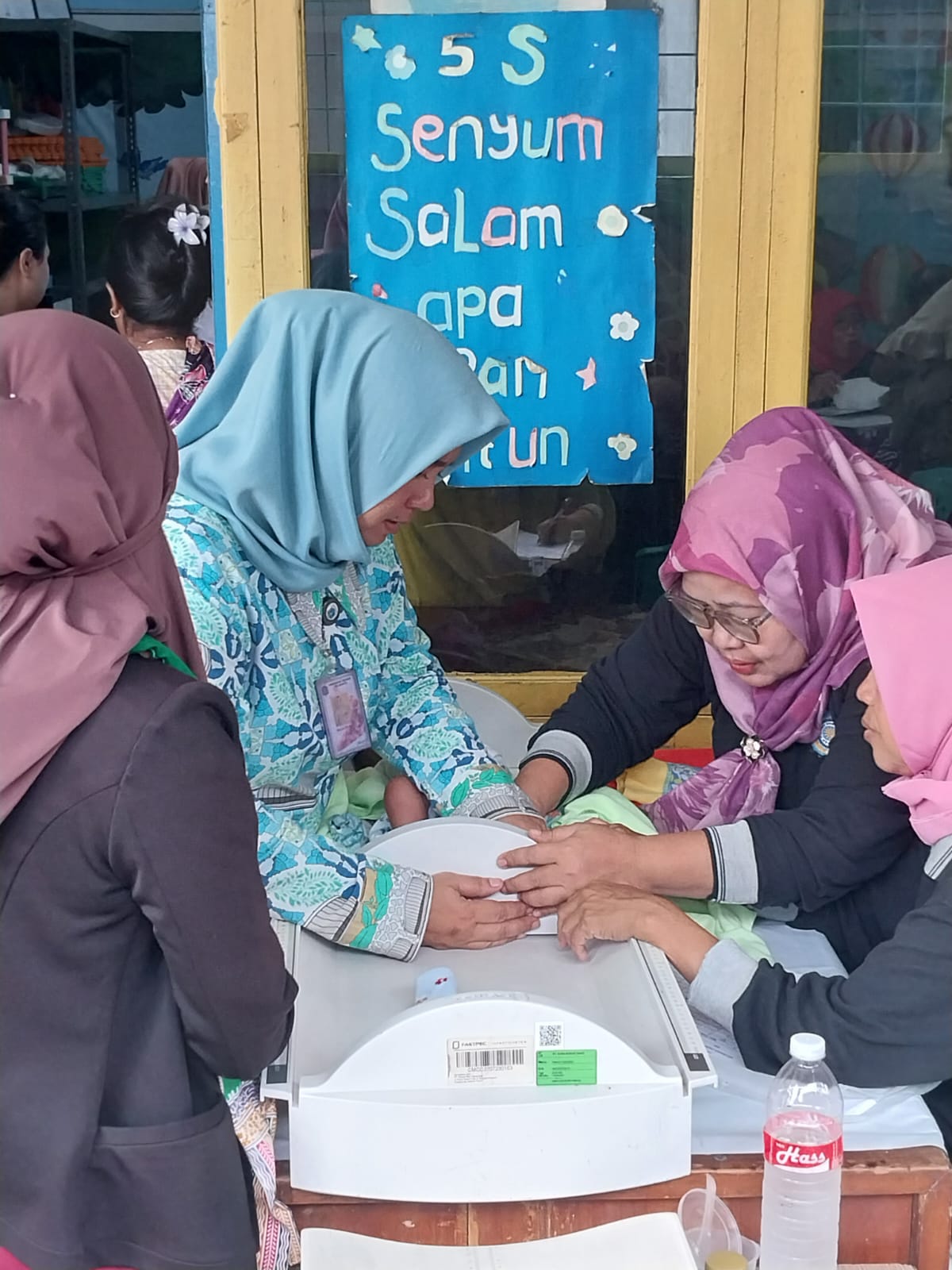 Kegiatan Posyandu Balita Mawar 10A Berikan Layanan Kesehatan dan Pemantauan Tumbuh Kembang Anak 1
