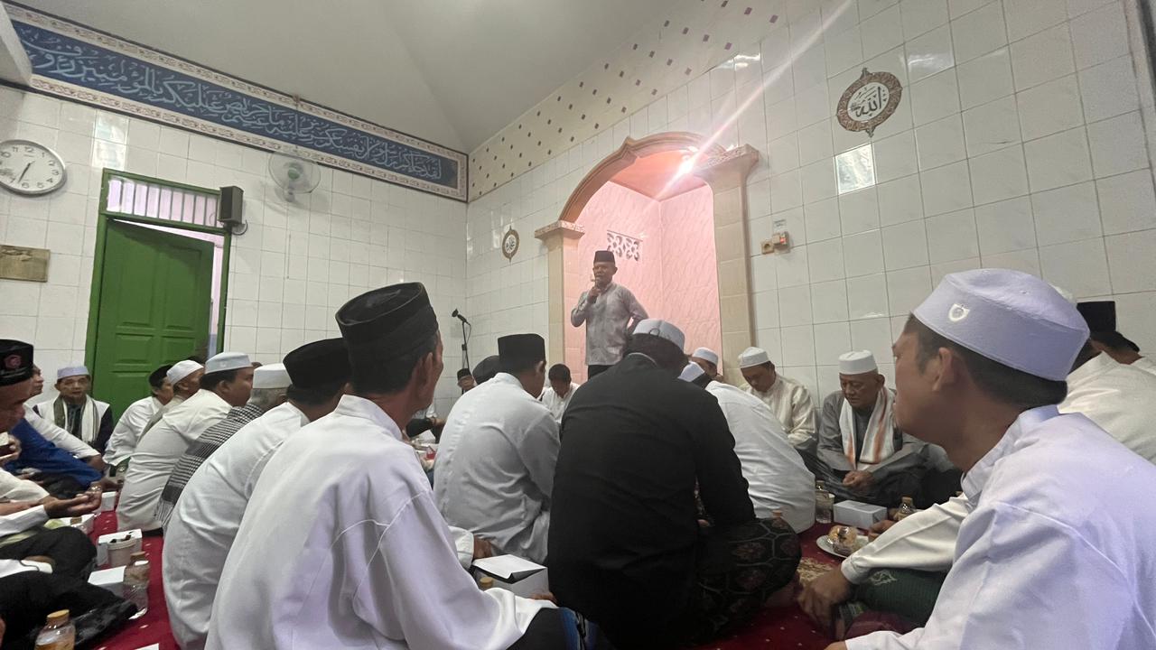 Pererat Silaturahmi dan Serap Aspirasi Warga, Jajaran Kelurahan Sunter Jaya Gelar Subuh Keliling di Mushollah Baiturrahman 4