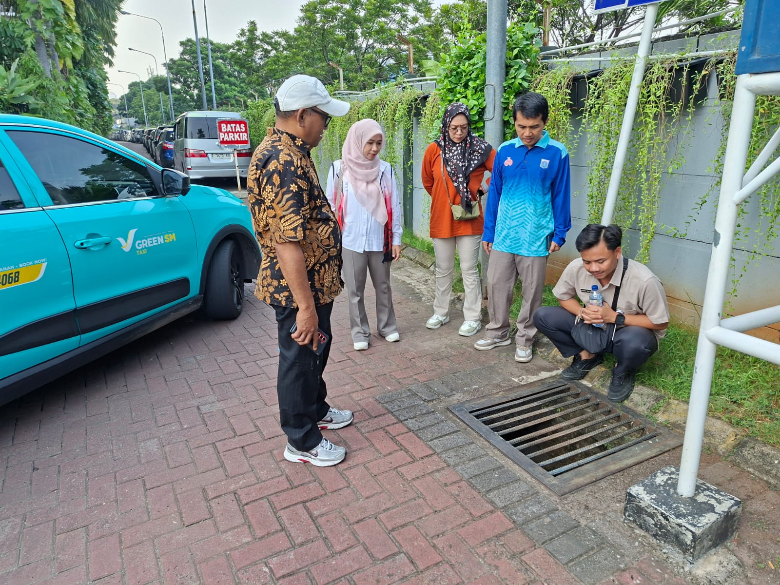 Antisipasi DBD di Kawasan Hunian Vertikal, Jajaran Kelurahan Sunter Jaya Gencarkan G3M dan PSN di Apartemen Park View RW 015 4