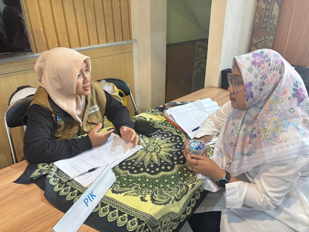 Ketua TP PKK Kelurahan Papanggo Monitoring Pelaksanaan Posyandu Balita dan Lansia Setia Mekar di RW 001 5