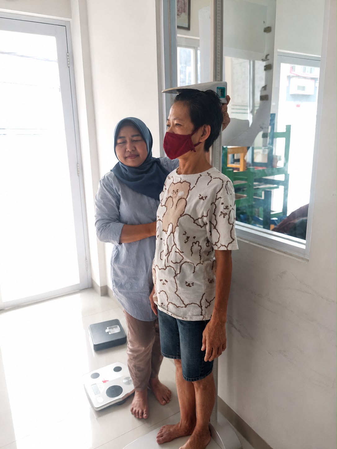Pelaksanaan Posyandu Lansia dan Balita RW 004 Kelurahan Pademangan Timur 4