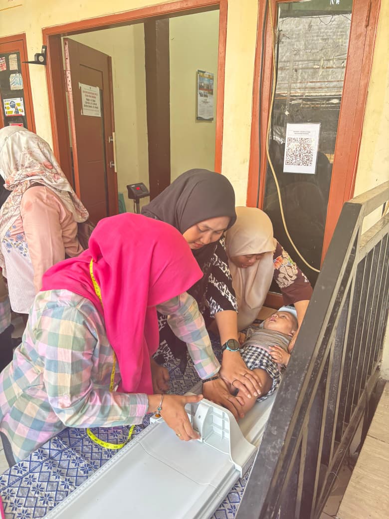 Posyandu Balita dan Lansia Nusa Indah RW 003 Perkuat Pelayanan Kesehatan Masyarakat di Kelurahan Papanggo 2