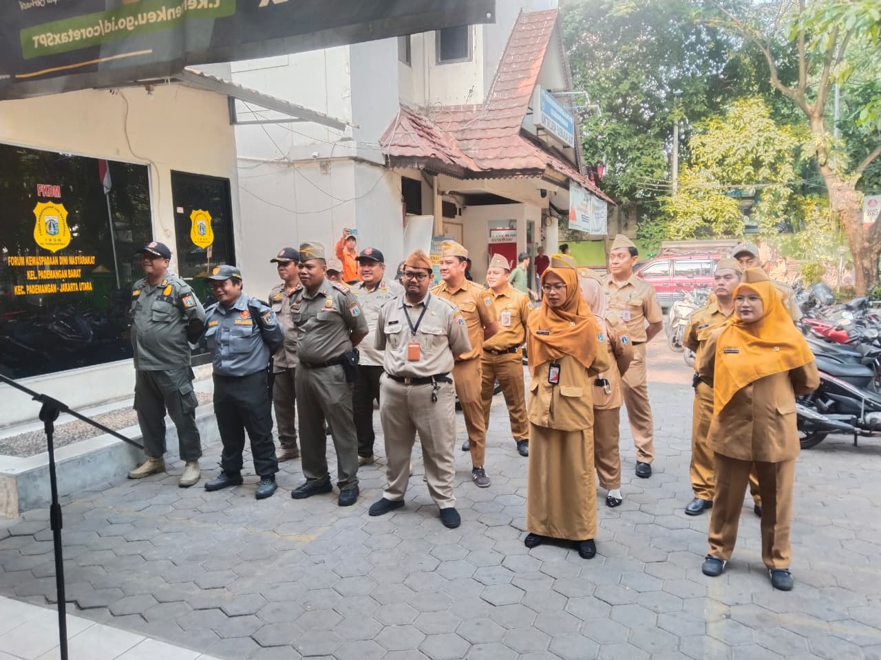 Kegiatan Apel Pagi ASN Kelurahan Pademangan Barat 1