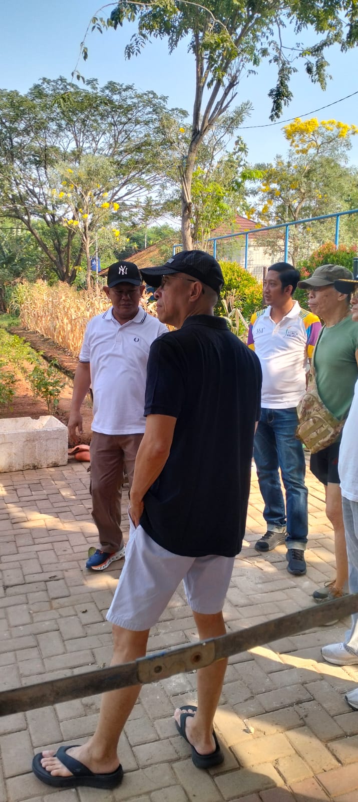 Kolaborasi Pemerintah dan Warga, Kerja Bakti di RPTRA Manggala Bisma Wujudkan Lingkungan Bersih dan Sehat 2