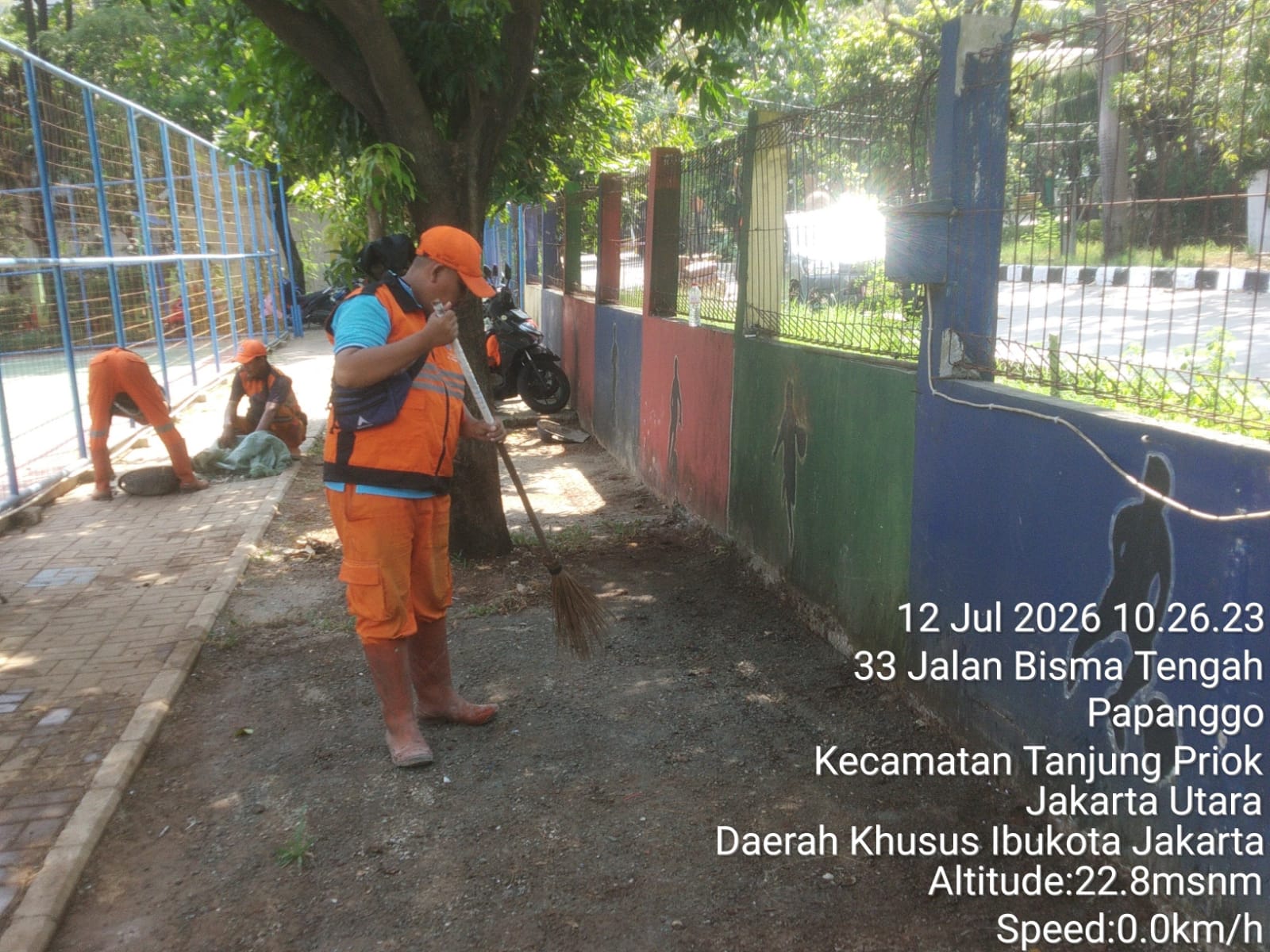 Kolaborasi Pemerintah dan Warga, Kerja Bakti di RPTRA Manggala Bisma Wujudkan Lingkungan Bersih dan Sehat 10