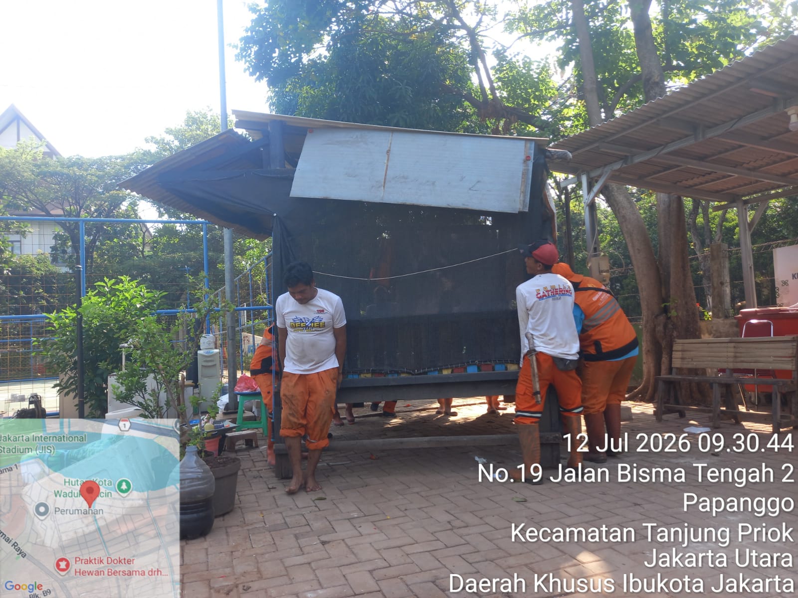 Kolaborasi Pemerintah dan Warga, Kerja Bakti di RPTRA Manggala Bisma Wujudkan Lingkungan Bersih dan Sehat 8