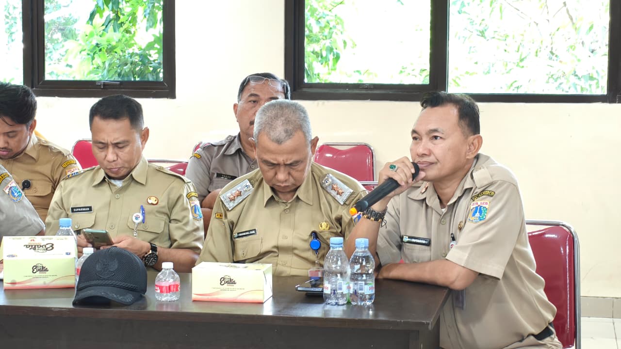Lurah Rawa Badak Selatan Hadiri Rapat Koordinasi Mingguan Tingkat Kecamatan Koja 5