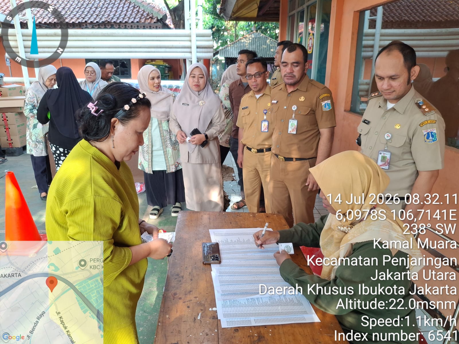 Antusiasme Warga Tinggi, Program Pangan Bersubsidi di RPTRA Kamal Bahari Permudah Akses Kebutuhan Pokok Masyarakat 1