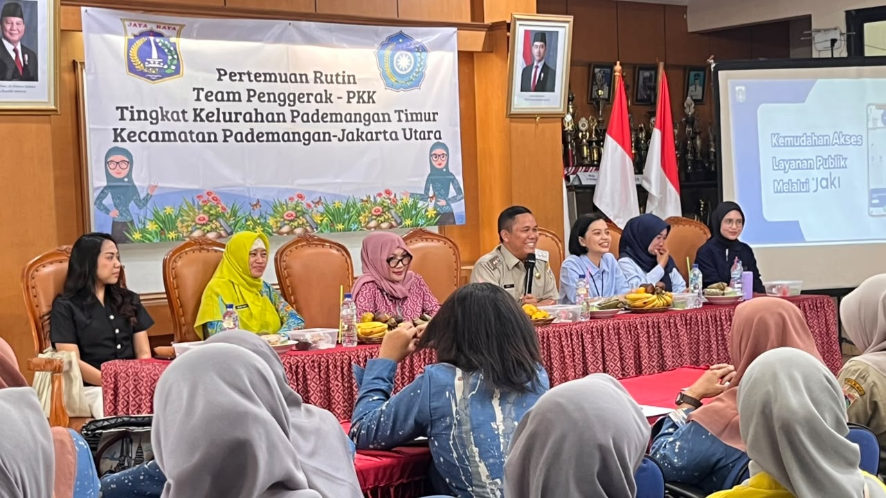 Pertemuan Rutin Bulan Juli Tim Penggerak PKK Kelurahan Pademangan Timur: Memperkuat Sinergi, Pemberdayaan Keluarga, dan Kolaborasi untuk Mewujudkan Masyarakat yang Mandiri dan Sejahtera 5