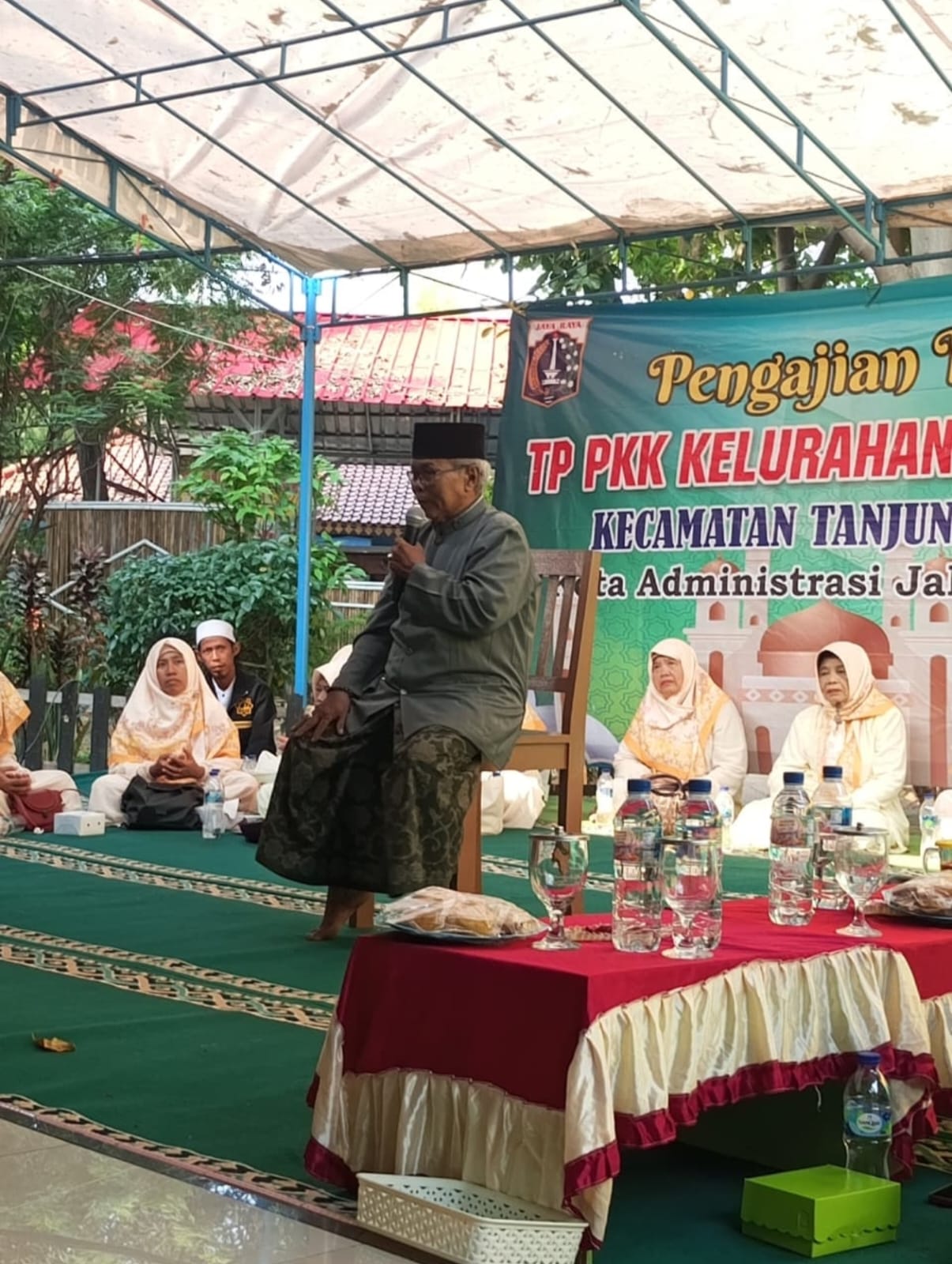 Pengajian Rutin Al Hidayah Perkuat Silaturahmi dan Pembinaan Keagamaan Masyarakat Kelurahan Papanggo 3