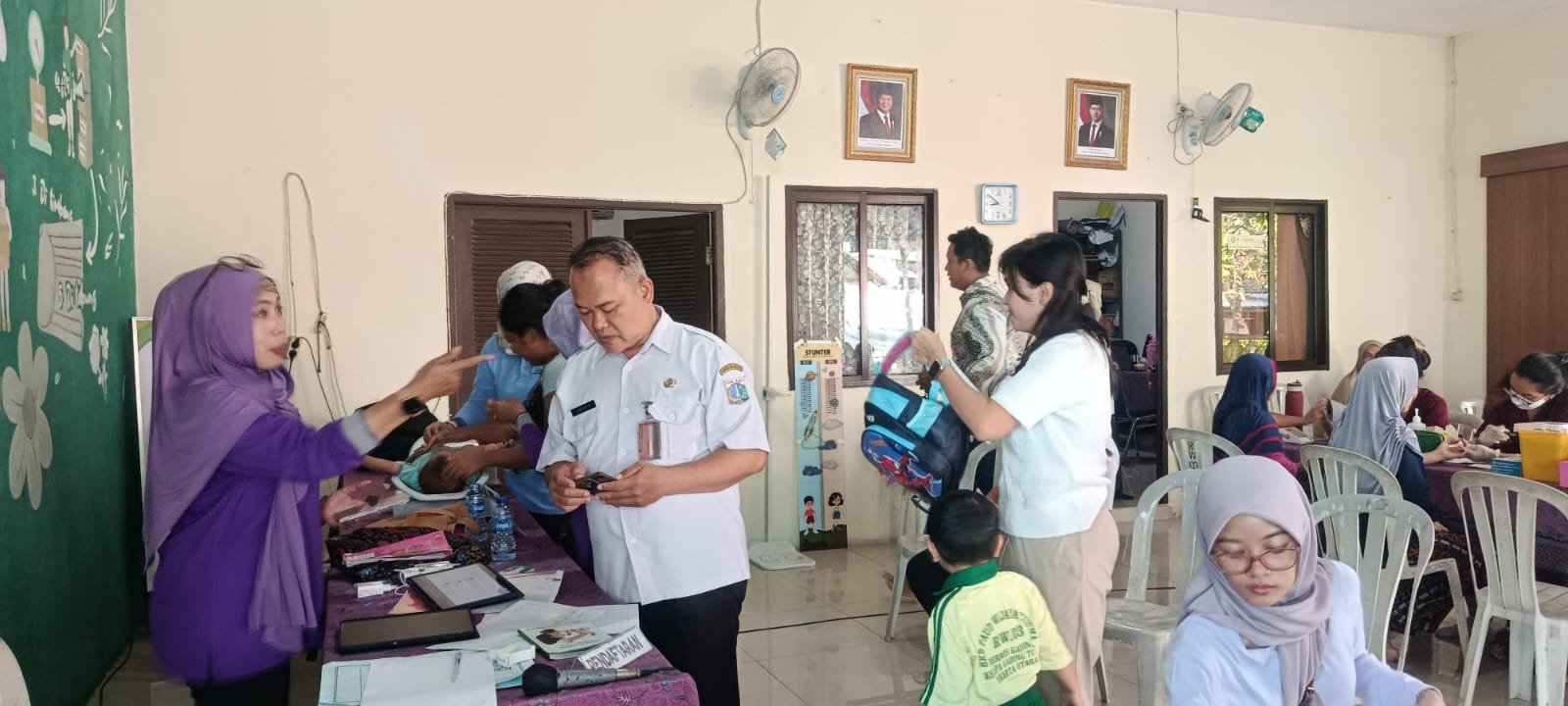Wujudkan Masyarakat Sehat Kelurahan Kelapa Gading Timur Pantau Posyandu RW 003 1