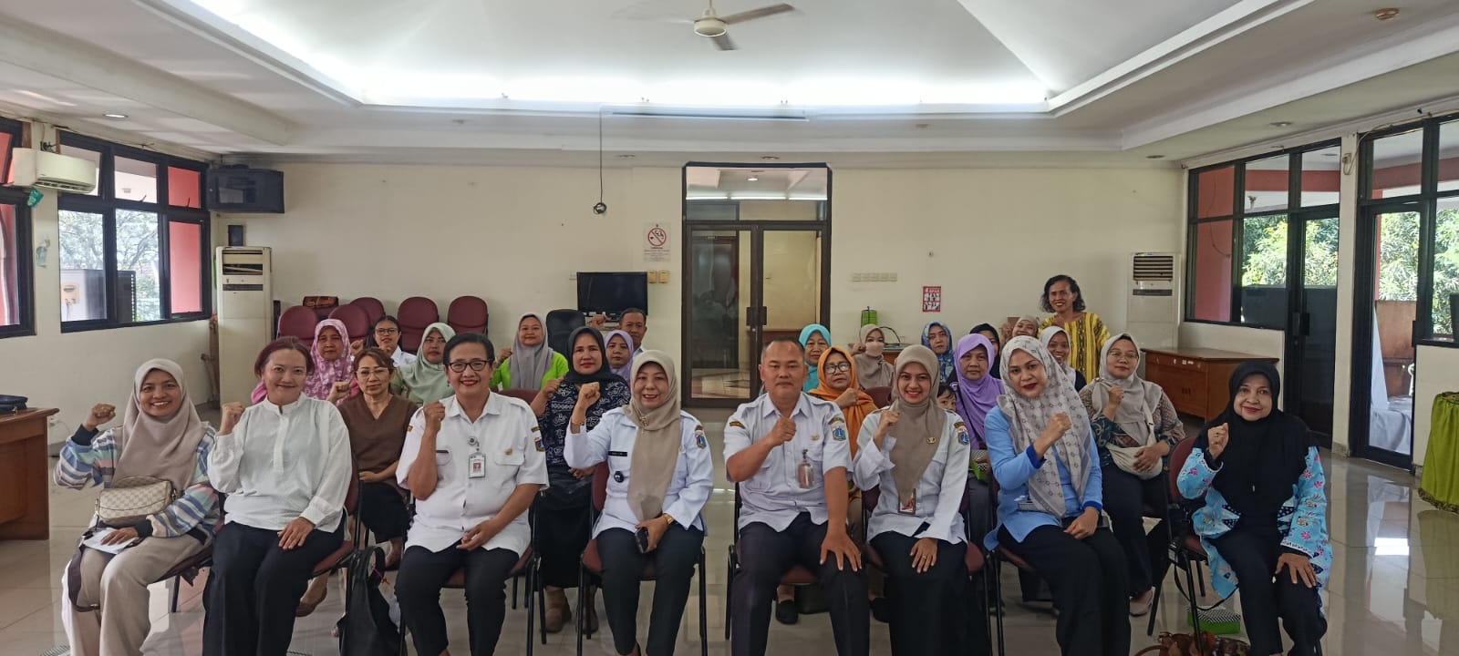 Pertemuan Rutin IKAKES Kelapa Gading Timur Perkuat Sinergi Kader Kesehatan dan Edukasi Masyarakat 4