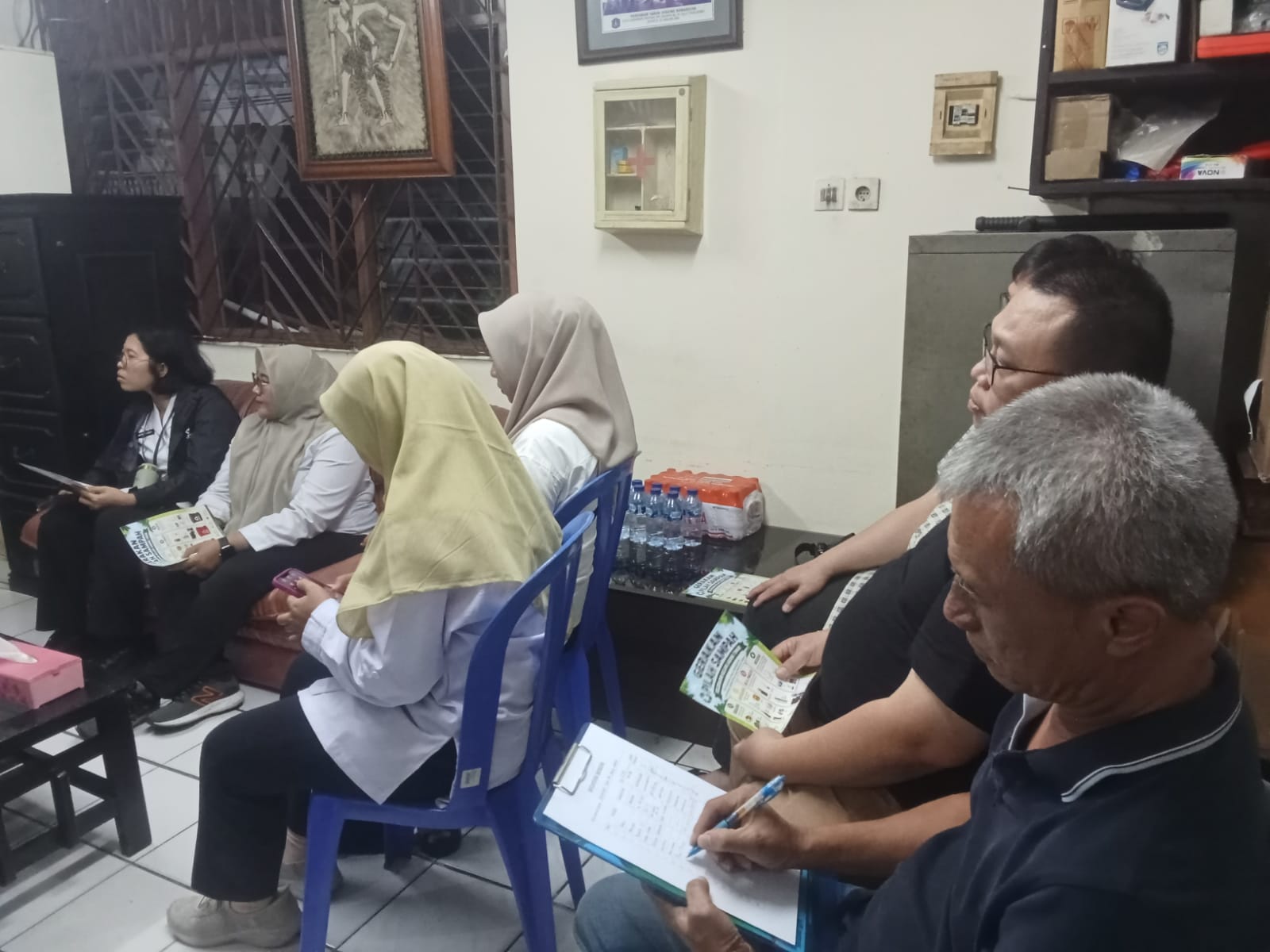 Edukasi Pilah Sampah dari Rumah, Kelurahan Kelapa Gading Timur Ajak Warga RW 017 Peduli Lingkungan 3