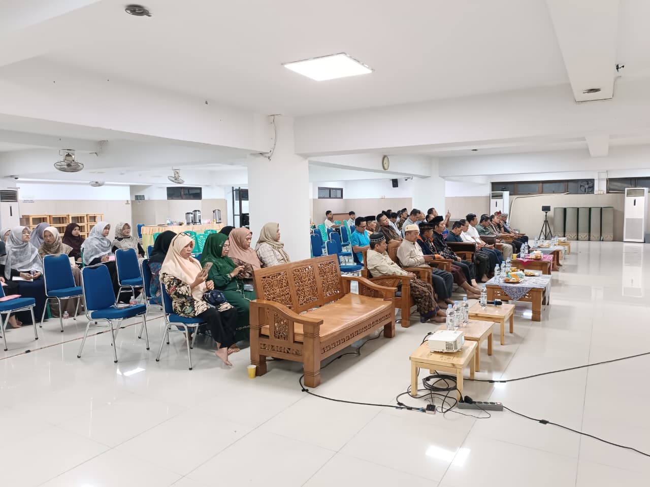kegiatan Sosialisasi Pemilahan Sampah di wilayah RW 06, Kelurahan Sunter Jaya 5