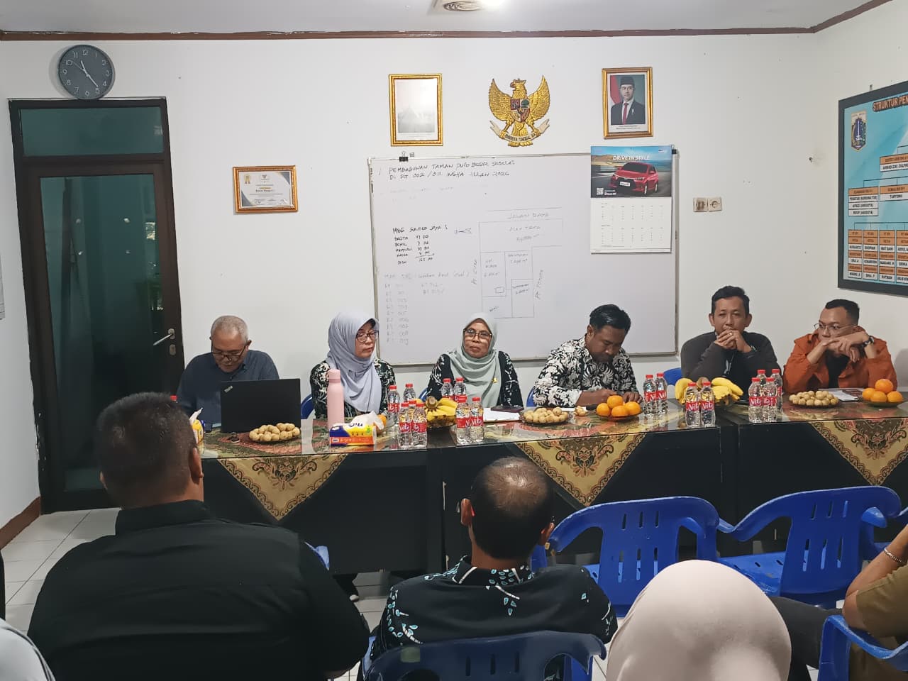 kegiatan Sosialisasi Pembangunan Ruang Terbuka Hijau (RTH) yang digelar bersama warga di wilayah RW 011, Kelurahan Sunter Jaya 4