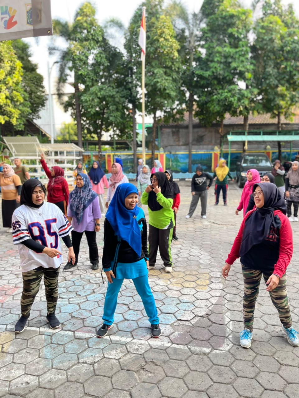 Senam SKJ Kelurahan Pademangan Timur: Membangun Budaya Hidup Sehat, Bugar, dan Produktif Melalui Aktivitas Fisik Bersama 1
