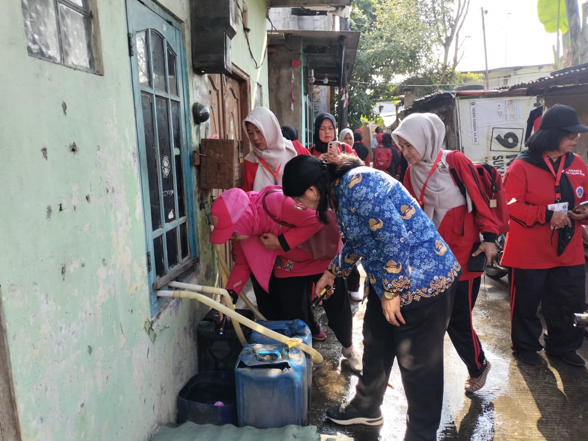 Kegiatan Gerakan Pemberantasan Sarang Nyamuk (Grebek PSN) di RW.11 Kelurahan Tanjung Priok 2
