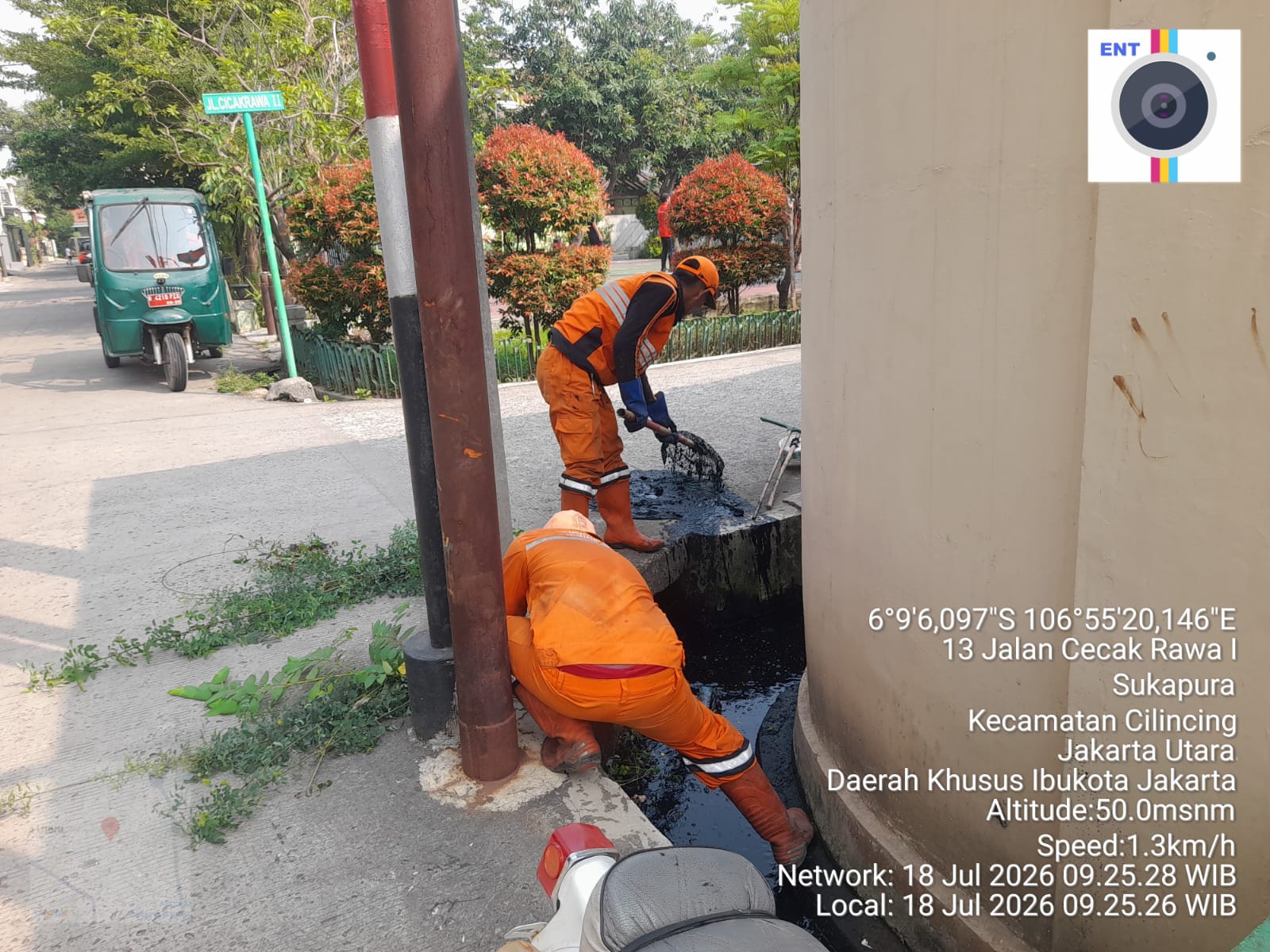 Antisipasi Genangan, PPSU Kuras Saluran Air di RT 13 RW 06 Kelurahan Sukapura 2