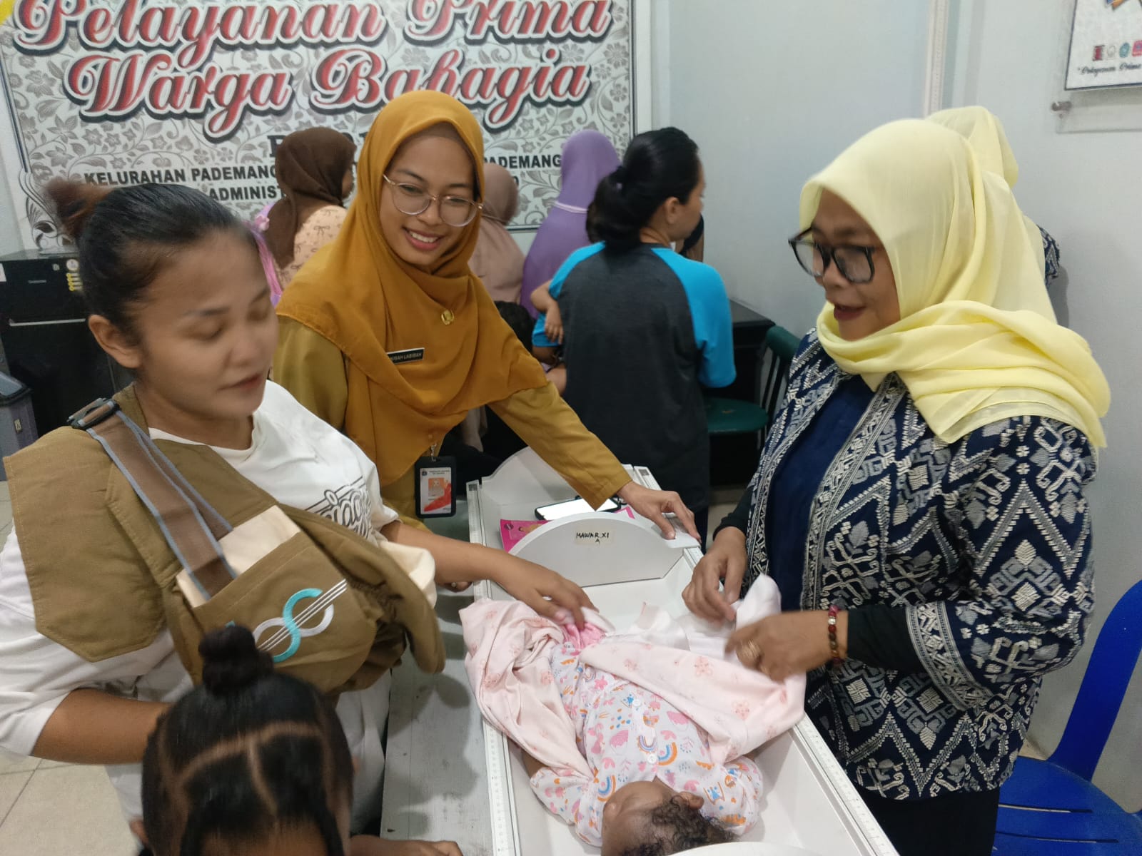 Kegiatan Posyandu Balita Mawar 11 Dukung Pemantauan Tumbuh Kembang Anak di RW 11 Kelurahan Pademangan Barat 1