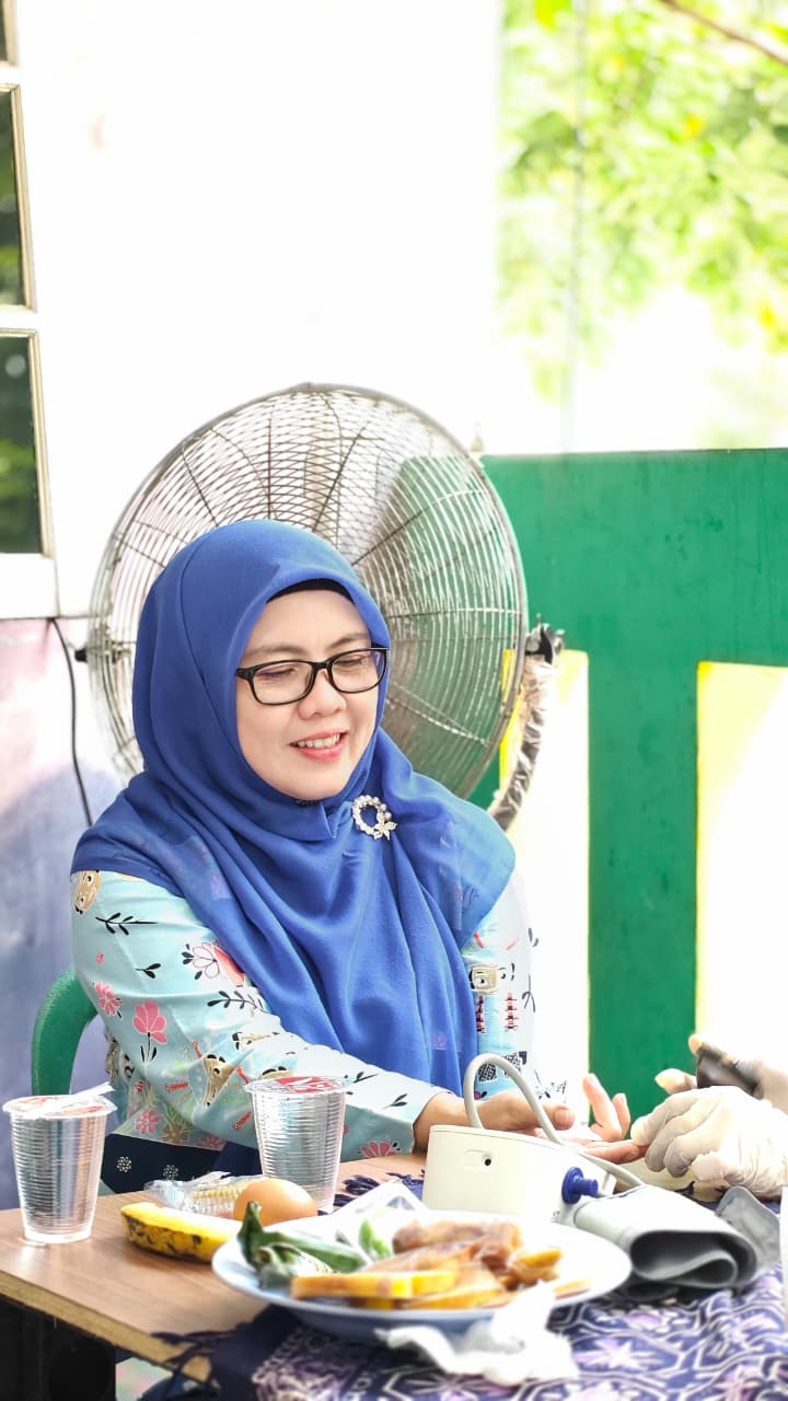 Ketua TP PKK Kecamatan Monitoring PAUD Flamboyan dan Posyandu Balita serta Lansia di RW 05 3