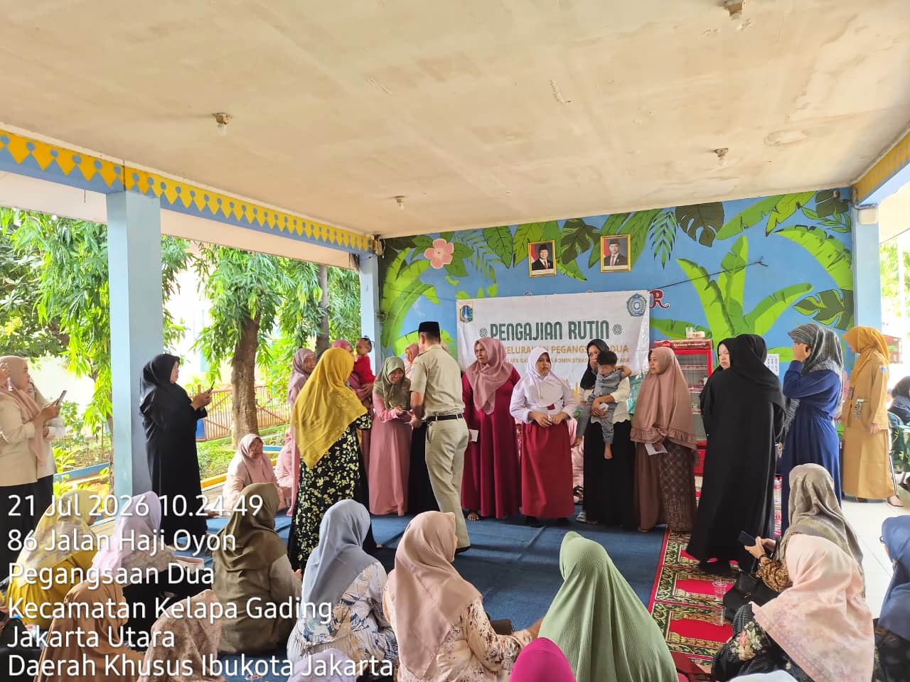 Pengajian Rutin Bulanan PKK Perkuat Keimanan dan Kepedulian Sosial di Kelurahan Pegangsaan Dua 2
