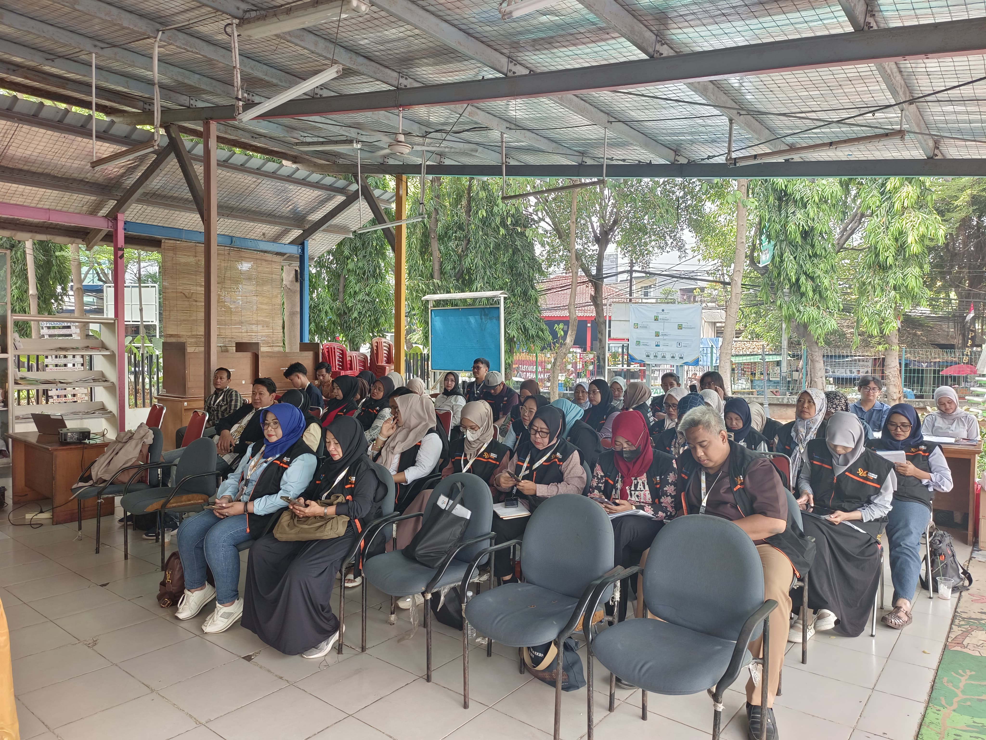 Evaluasi Petugas Sensus Ekonomi BPS Digelar di RPTRA Budi Mulia 2