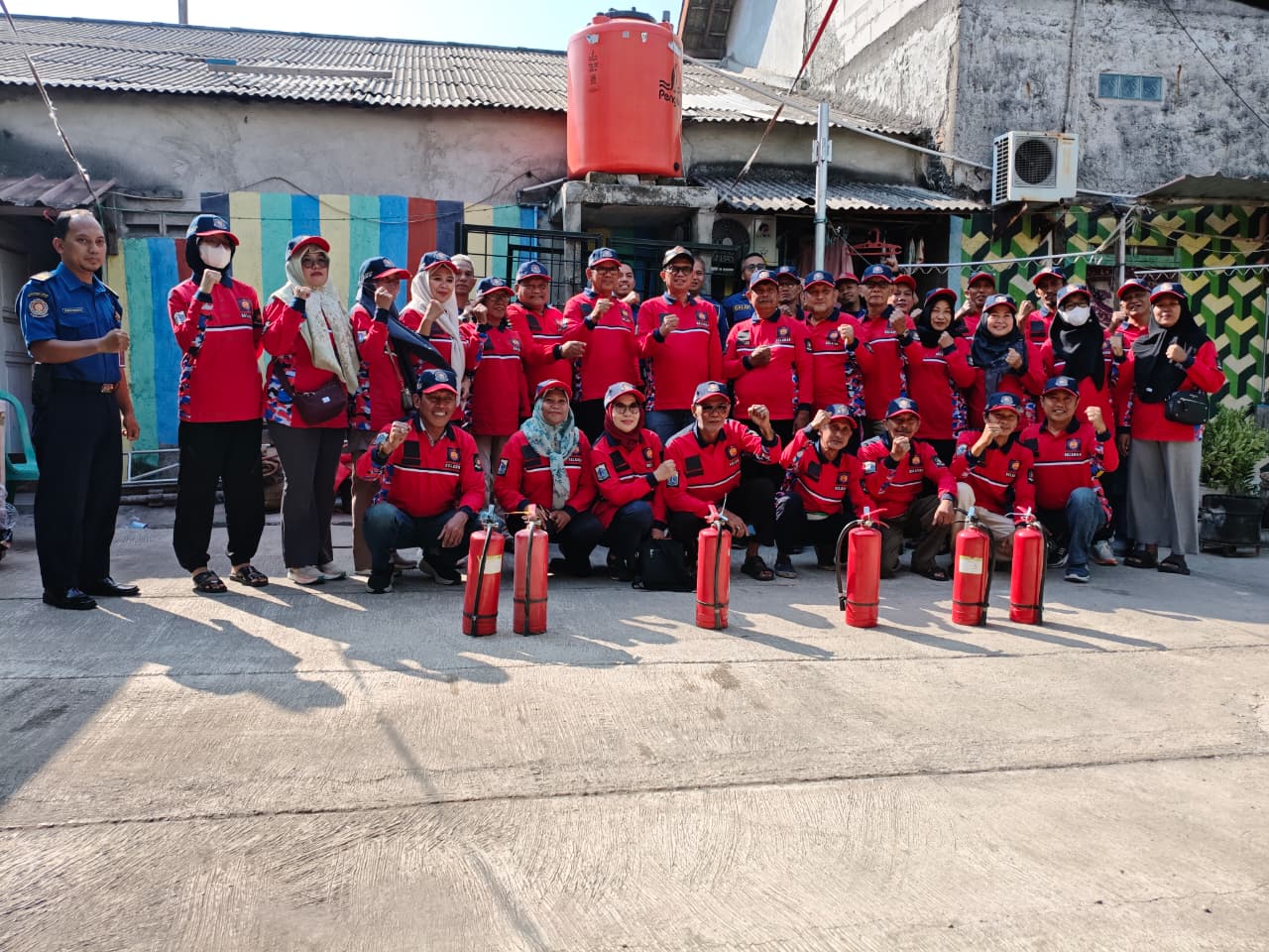 Sosialisasi Pencegahan dan Penanggulangan Kebakaran serta Pembentukan REDKAR di RW 06 Kelurahan Lagoa 7