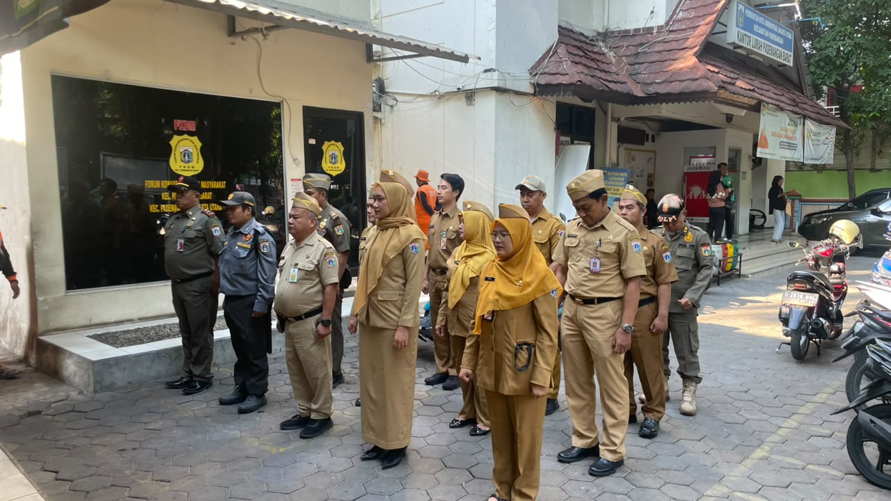 Apel Pagi ASN Kelurahan Pademangan Barat Perkuat Disiplin dan Kesiapan Pelayanan Publik 2